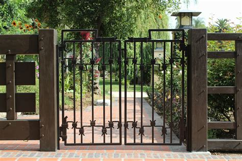 metal gate fabrication orange ca|metal gate manufacturer near me.